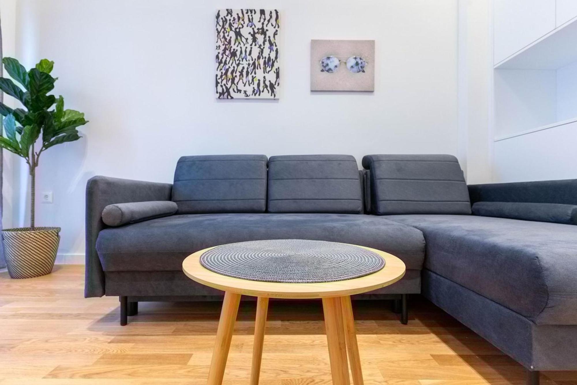 Elegant Flat 5 Walk To Metro Panormou Appartement